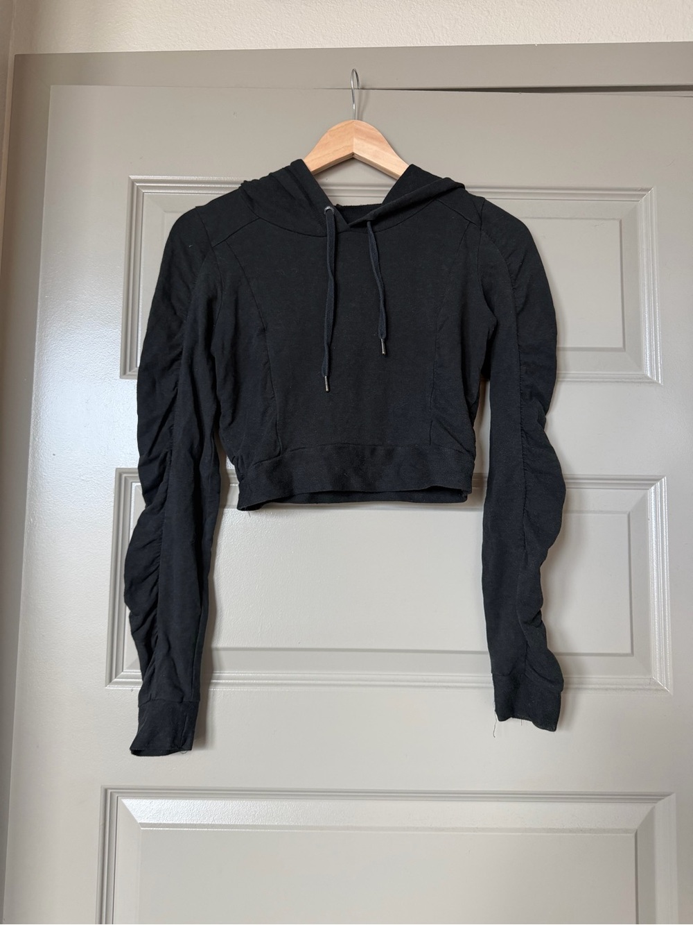 Nomads Hempwear Cropped Hooded Top